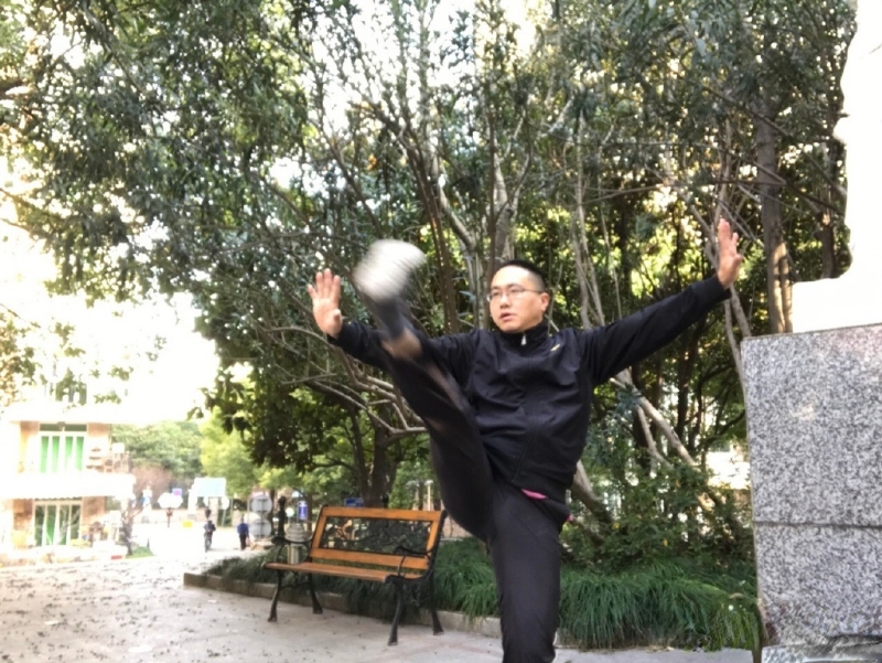 自故深情好受伤的第三张照片--霞浦交友网