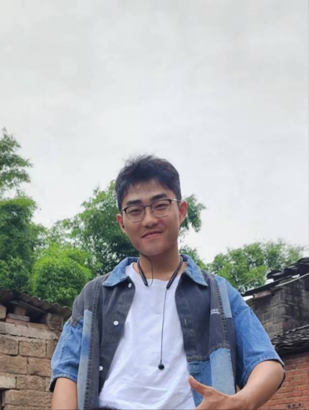 越努力越幸运的第一张照片--霞浦交友网